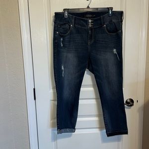 Torrid Premium Crop Skinny Stretch Jeans Sz 20